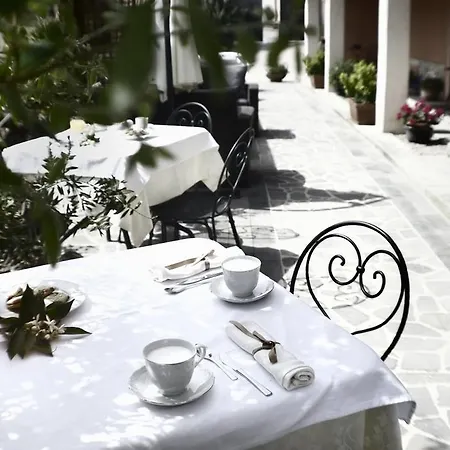 Il Giardino Degli Aranci * Mores