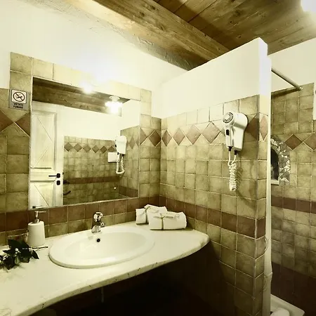 Il Giardino Degli Aranci לינה וארוחת בוקר 4*