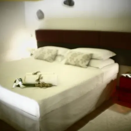 Il Giardino Degli Aranci לינה וארוחת בוקר 4*