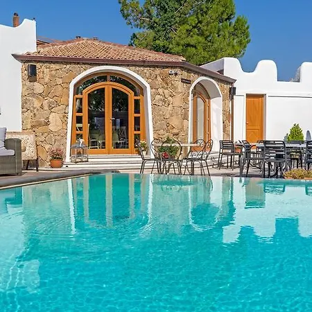 Il Giardino Degli Aranci לינה וארוחת בוקר 4*