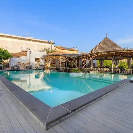 Il Giardino Degli Aranci Bed & Breakfast 4*