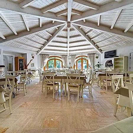 Il Giardino Degli Aranci Bed and Breakfast Mores